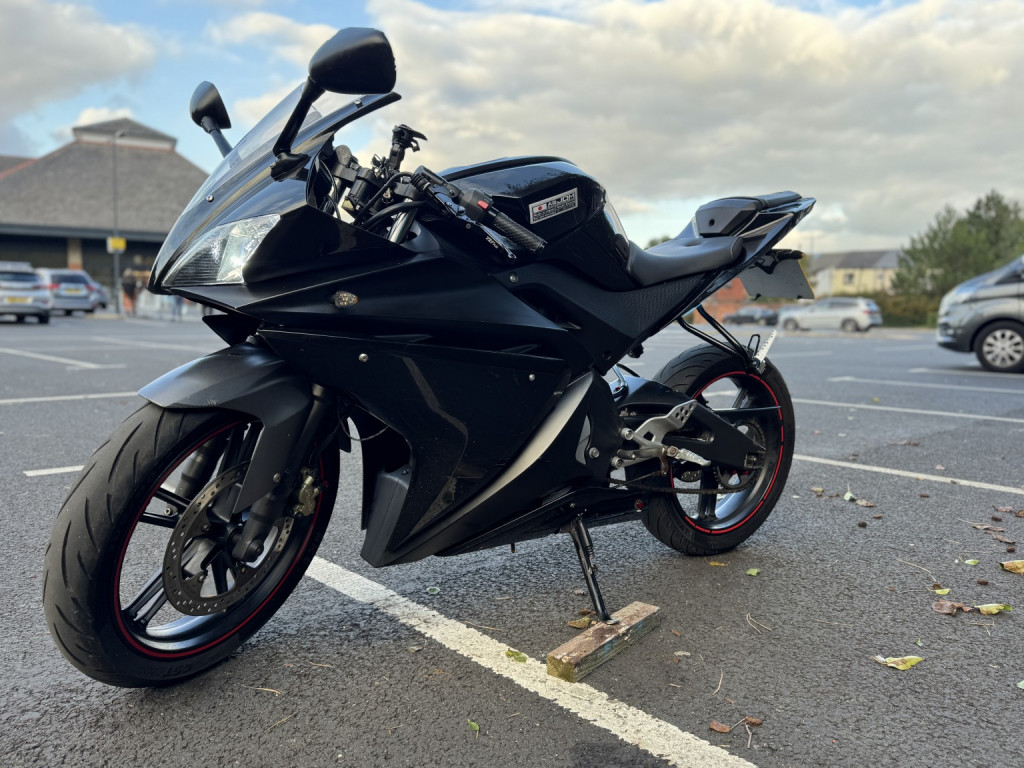 YAMAHA R125