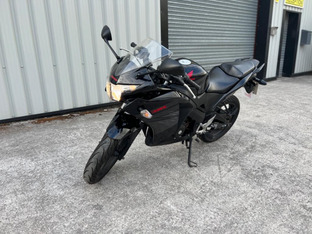 HONDA CBR125R