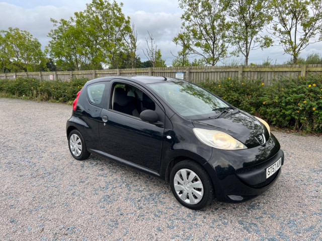 PEUGEOT 107 1.0 12V Urban Lite