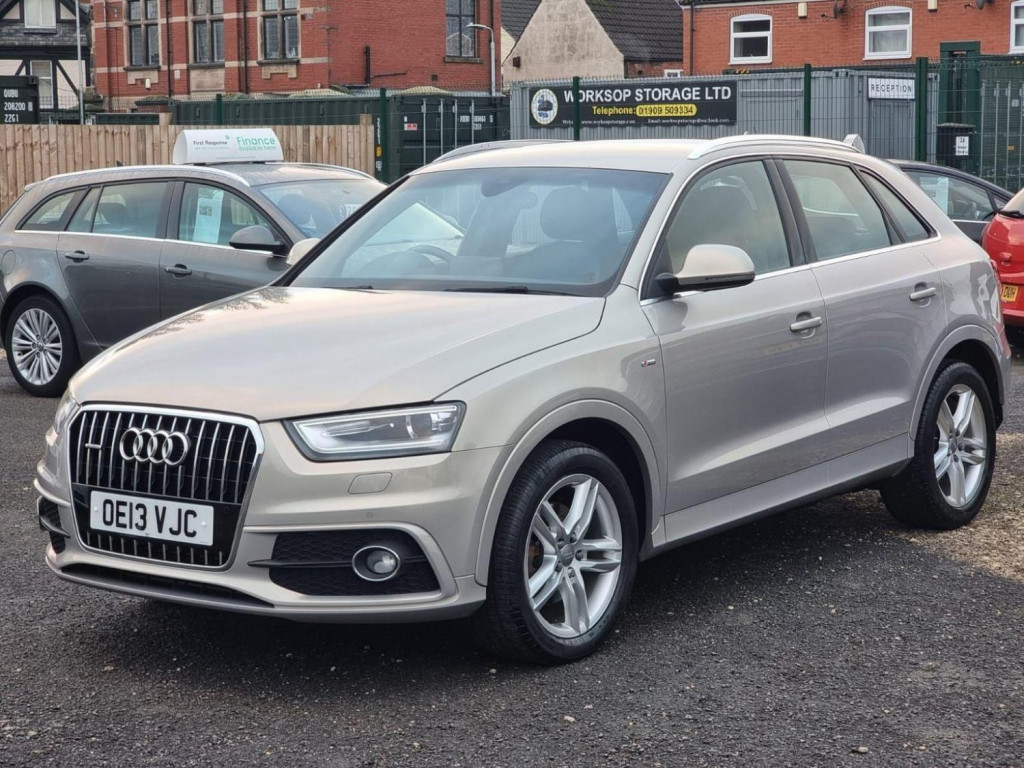 AUDI Q3