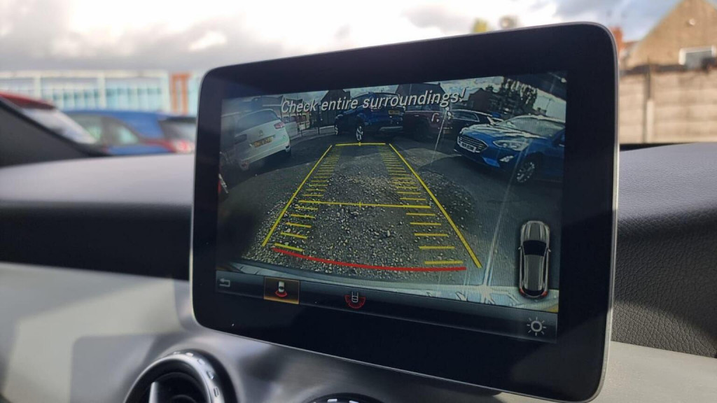 MERCEDES-BENZ GLA CLASS