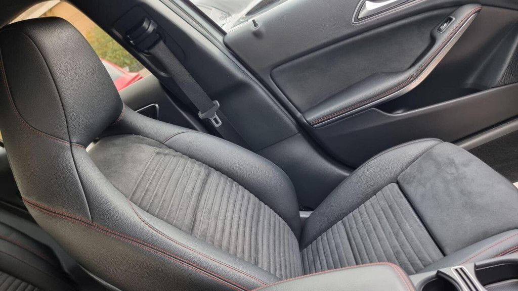 MERCEDES-BENZ GLA CLASS