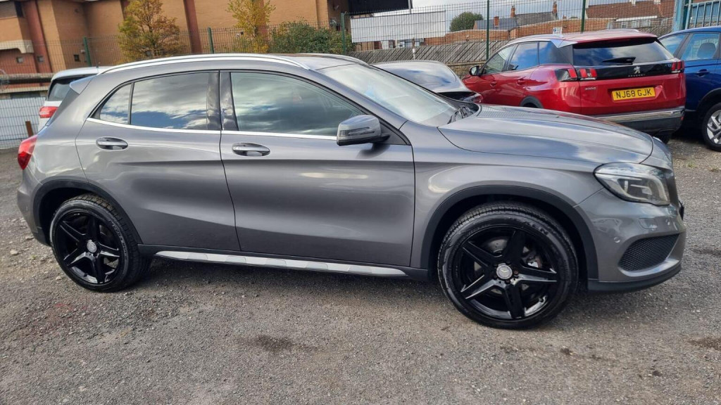 MERCEDES-BENZ GLA CLASS