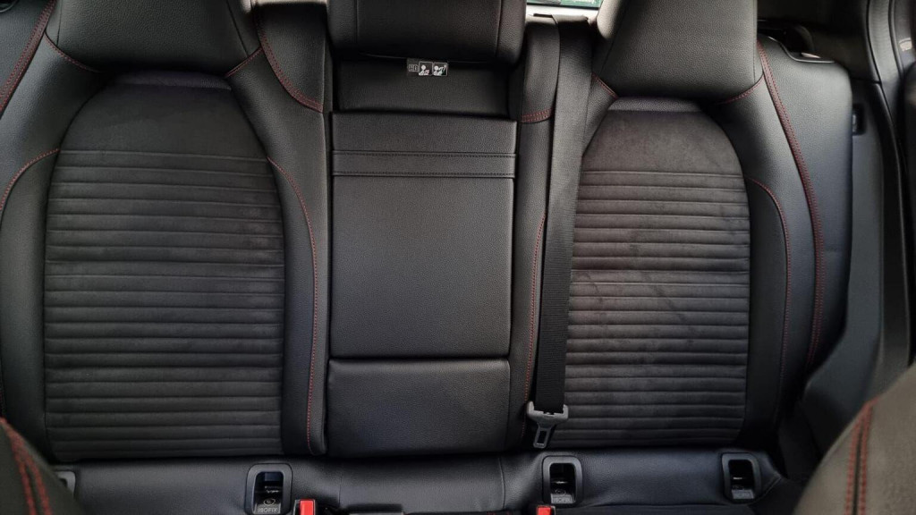 MERCEDES-BENZ GLA CLASS