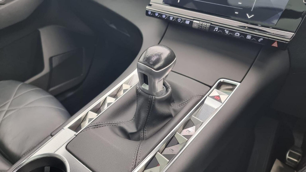 DS AUTOMOBILES DS 7 CROSSBACK