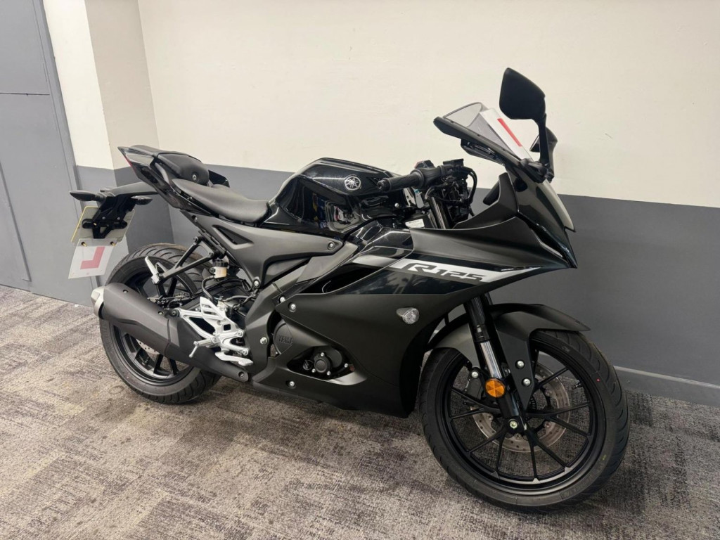 YAMAHA R125