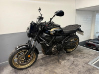 YAMAHA XSR700