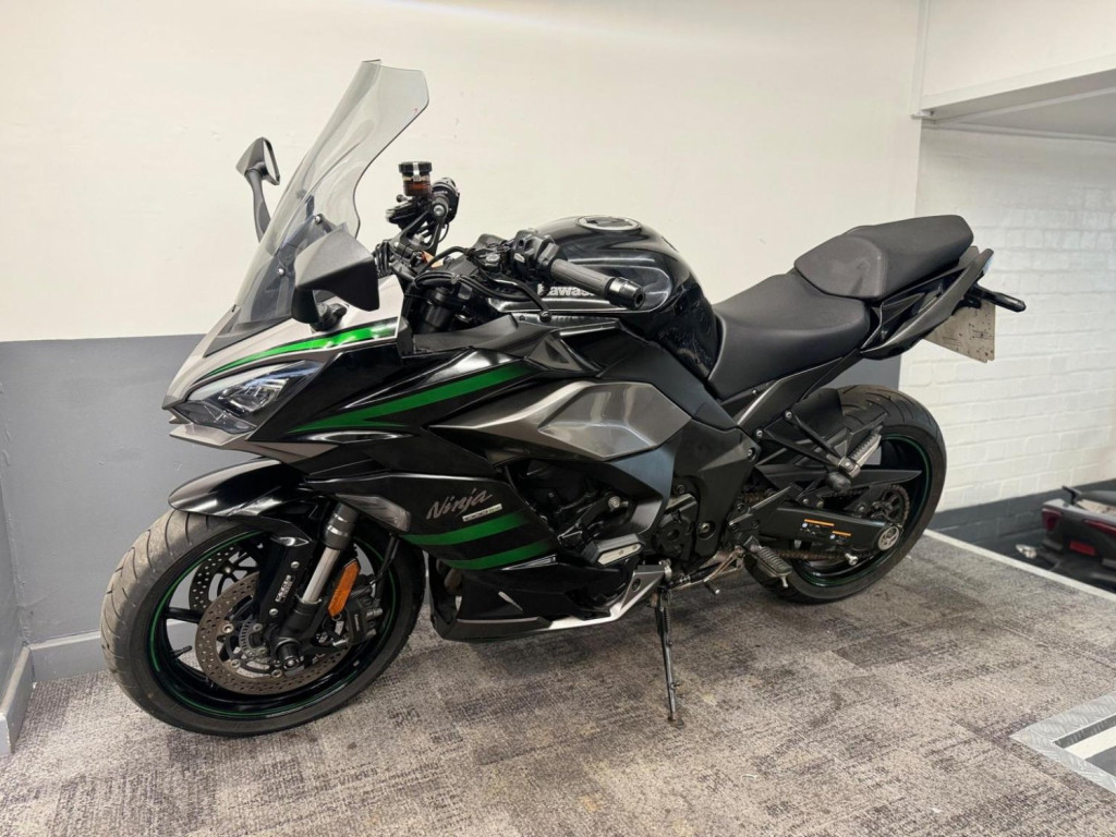 KAWASAKI NINJA 1000SX