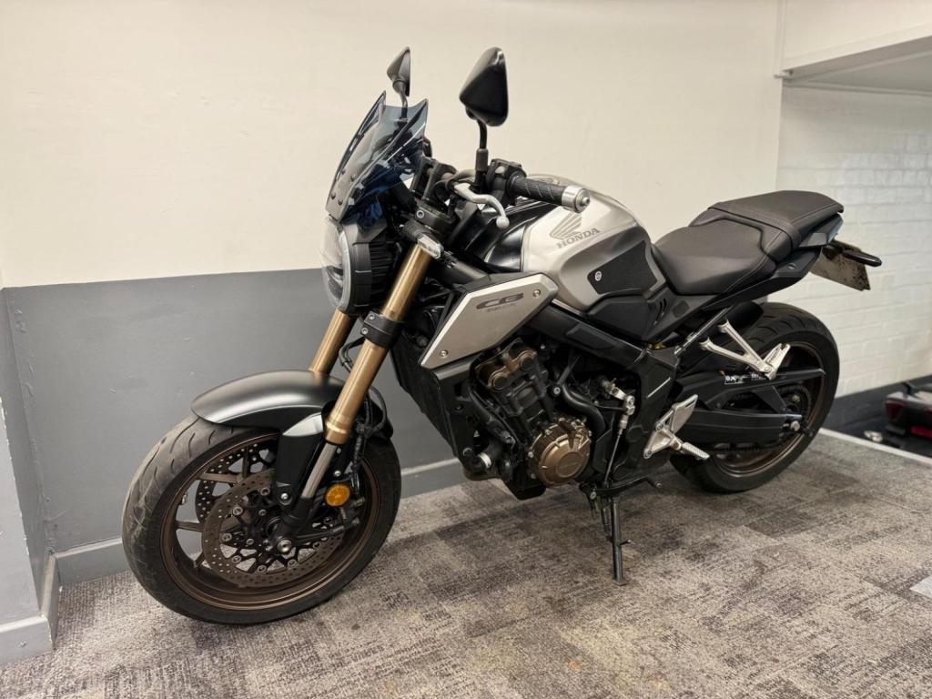 HONDA CB650R