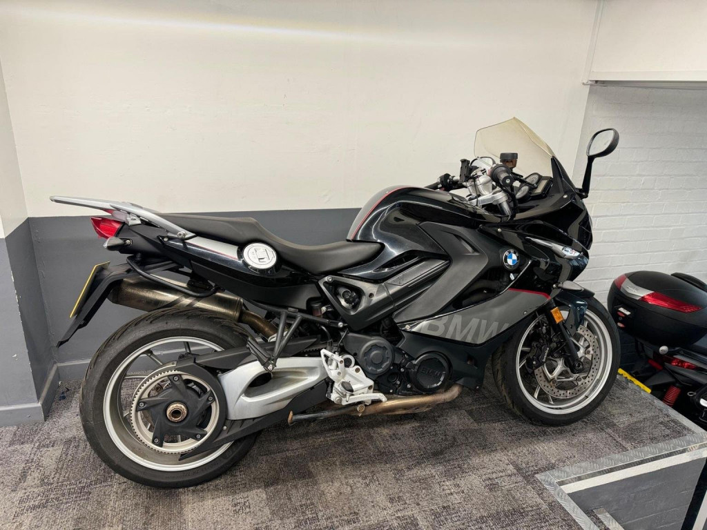 BMW F800GT