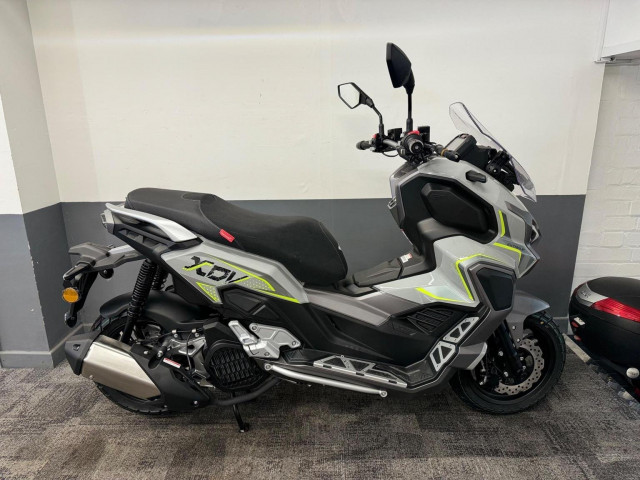 LEXMOTO XDV300