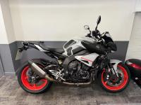 YAMAHA MT-10