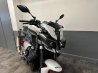 YAMAHA MT-10