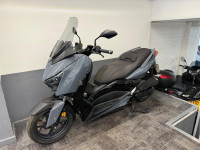 YAMAHA 