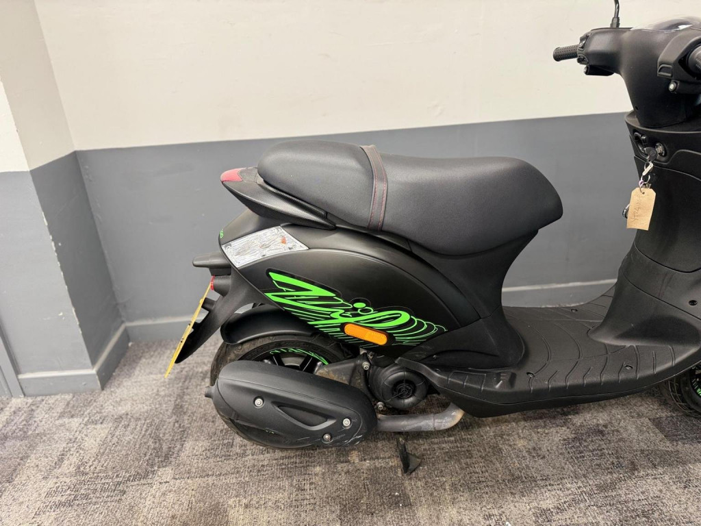PIAGGIO Zip