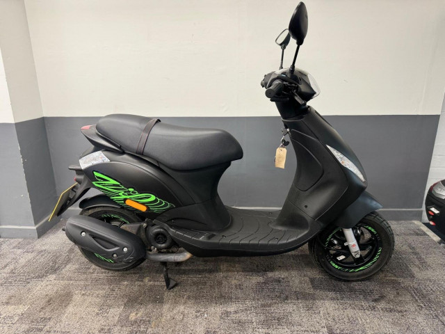 PIAGGIO Zip