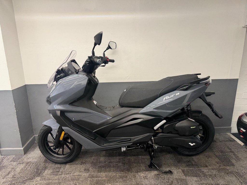 LEXMOTO AURA 125