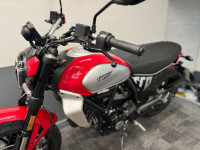 DUCATI SCRAMBLER 800
