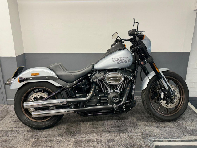 HARLEY-DAVIDSON Softail