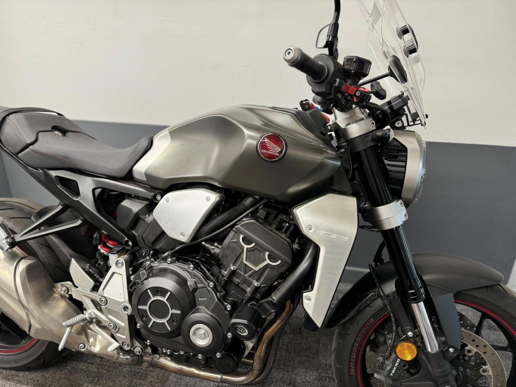 HONDA CB1000R