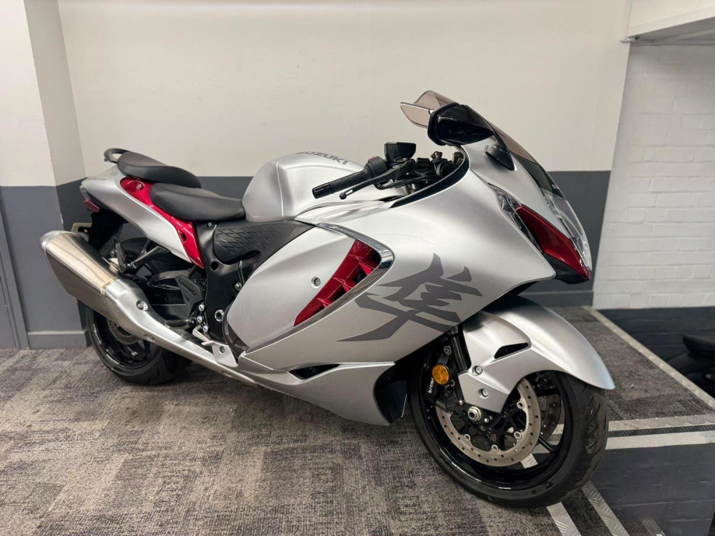 SUZUKI GSX1300R Hayabusa