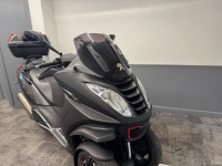 PEUGEOT METROPOLIS