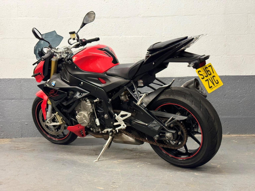 BMW S1000R