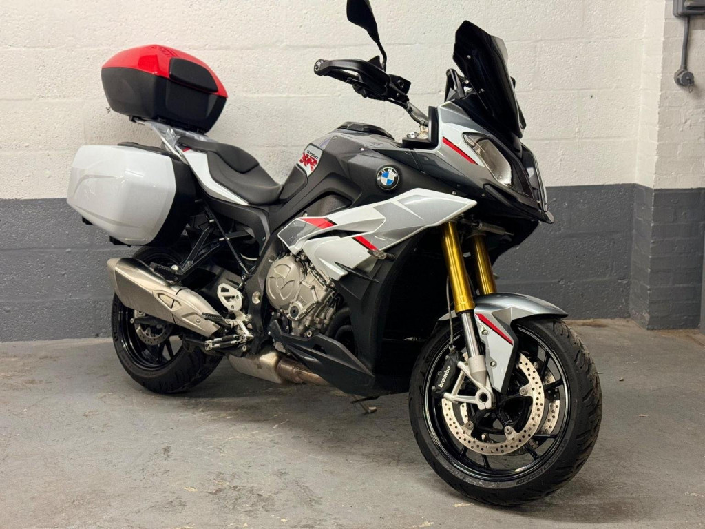 BMW S1000XR