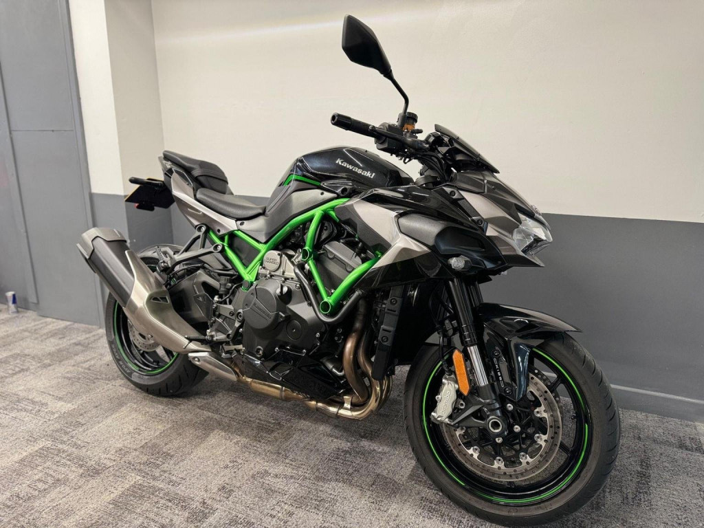 KAWASAKI Z1000