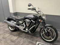 YAMAHA XV1700