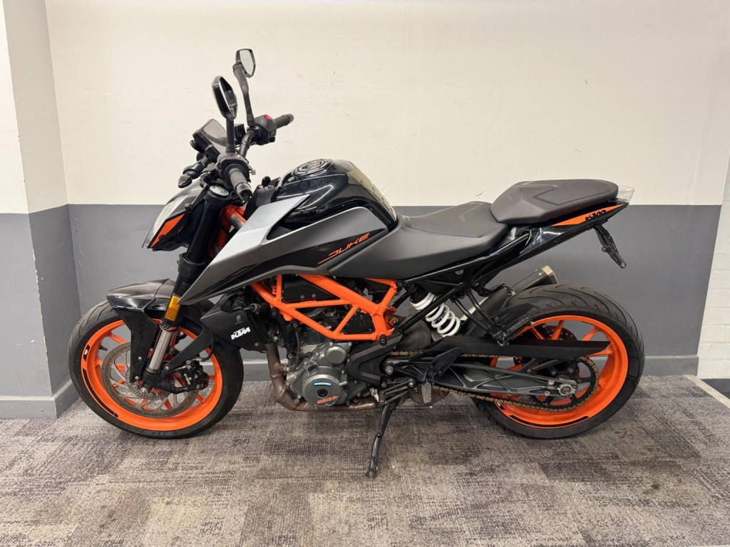 KTM 390 DUKE