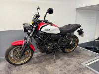 YAMAHA XSR700