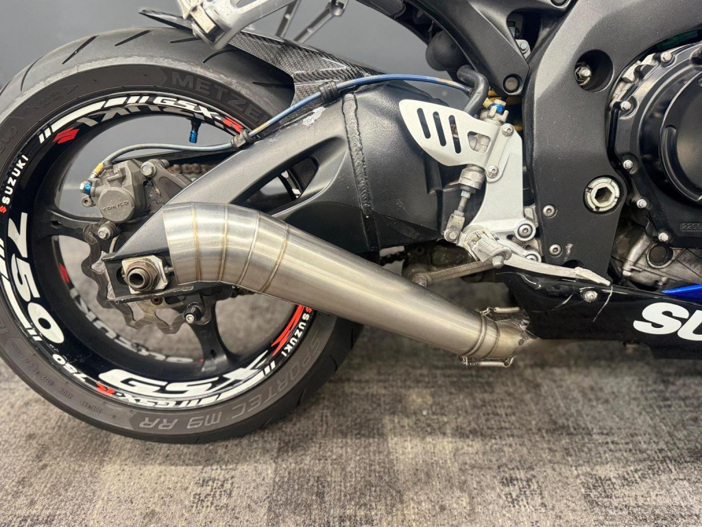 SUZUKI GSXR750