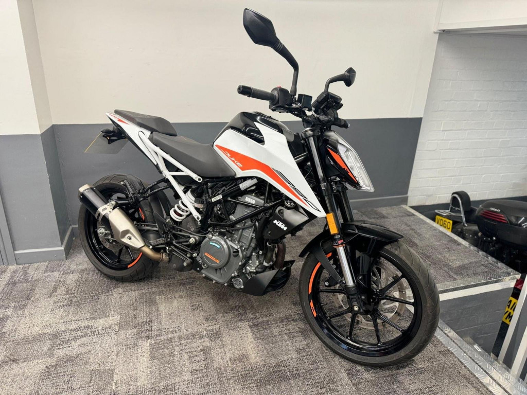 KTM 390 DUKE