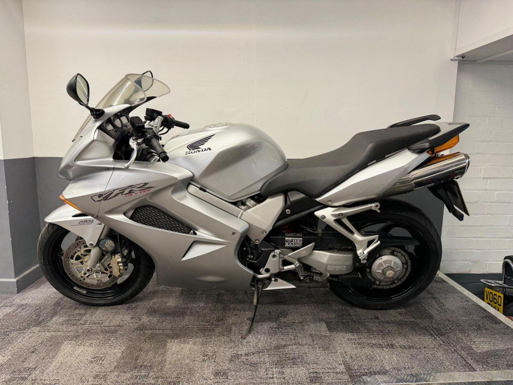 HONDA VFR800X