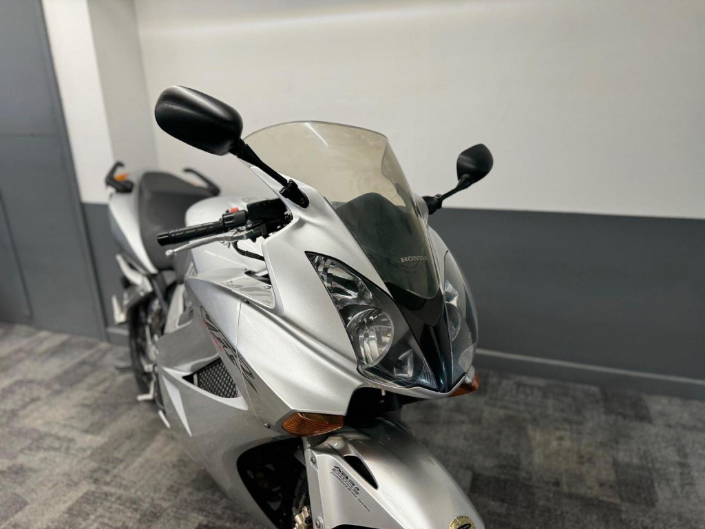 HONDA VFR800X
