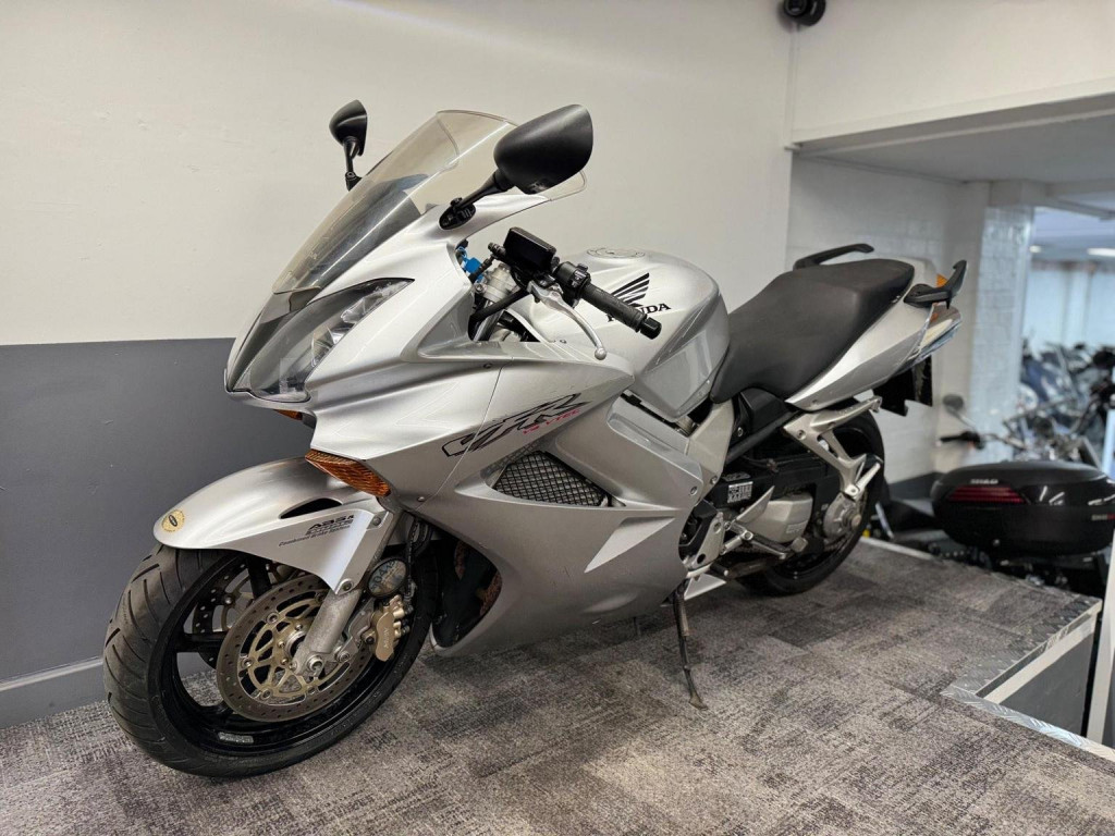 HONDA VFR800X