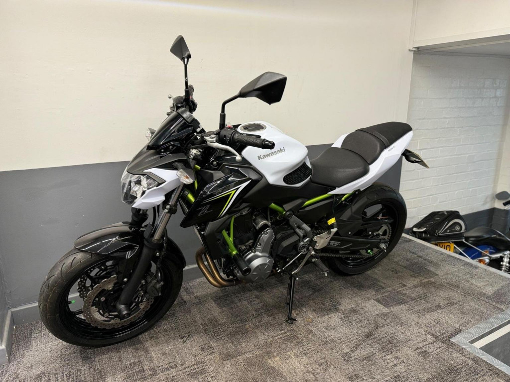 KAWASAKI Z650