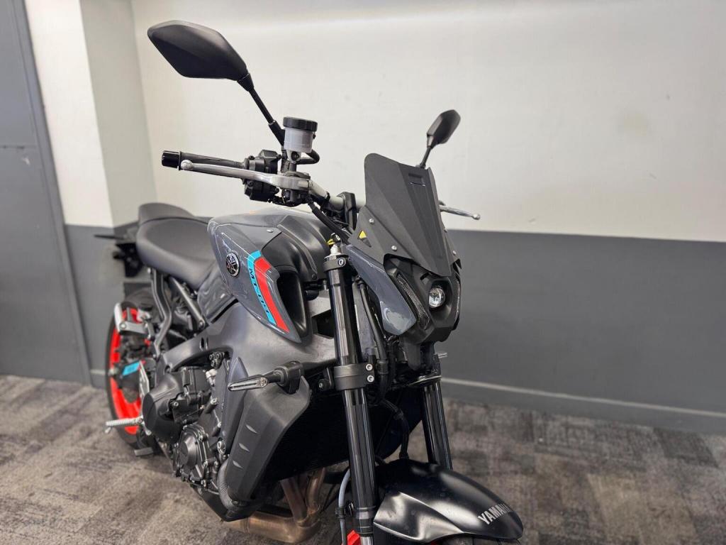 YAMAHA MT-09