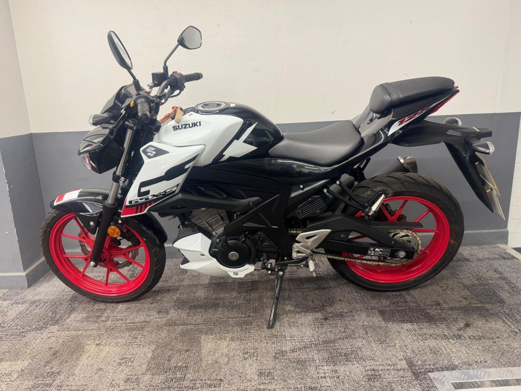 SUZUKI GSX-S125