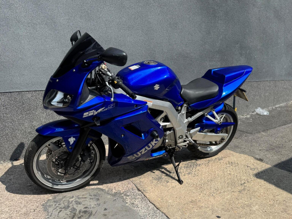 SUZUKI SV650S
