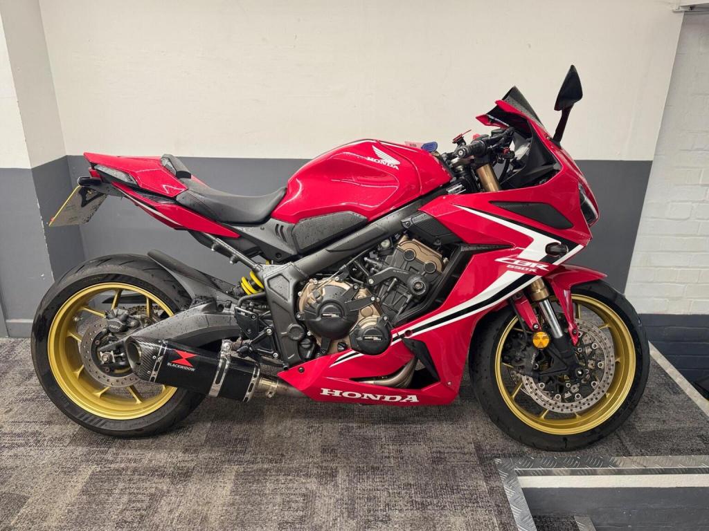 HONDA CBR650R