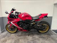 HONDA CBR650R