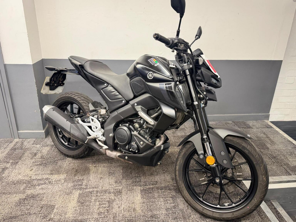 YAMAHA MT-125