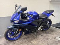 YAMAHA R3
