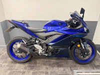 YAMAHA R3
