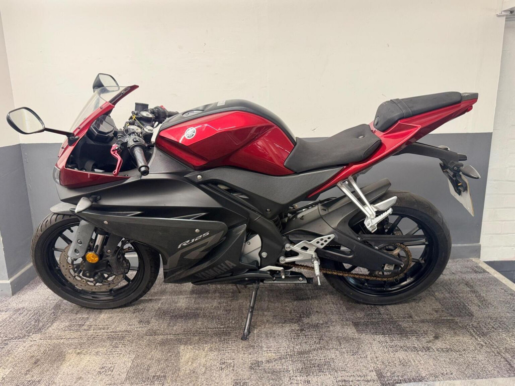 YAMAHA R125