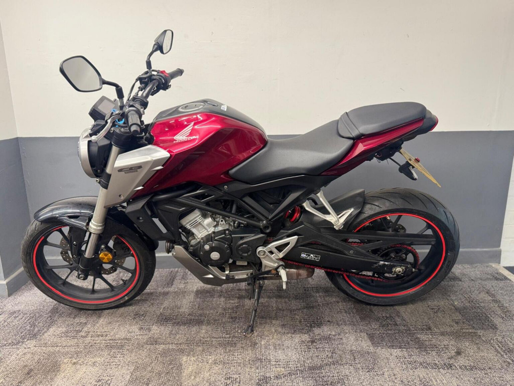 HONDA CB125R