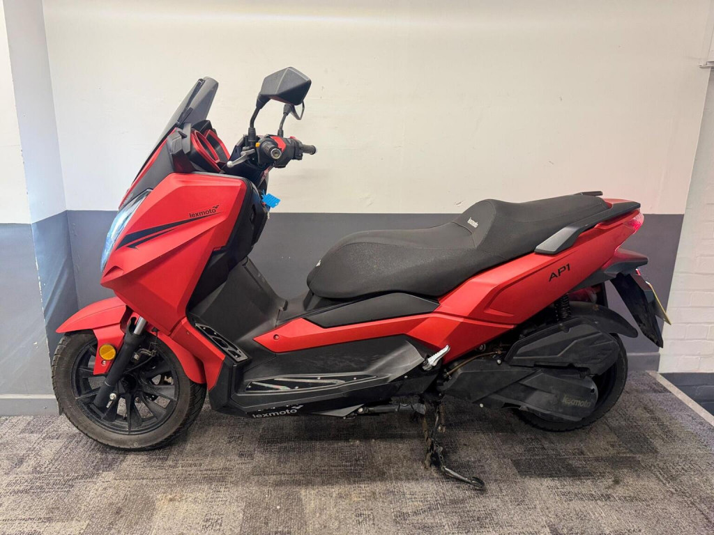 LEXMOTO APOLLO