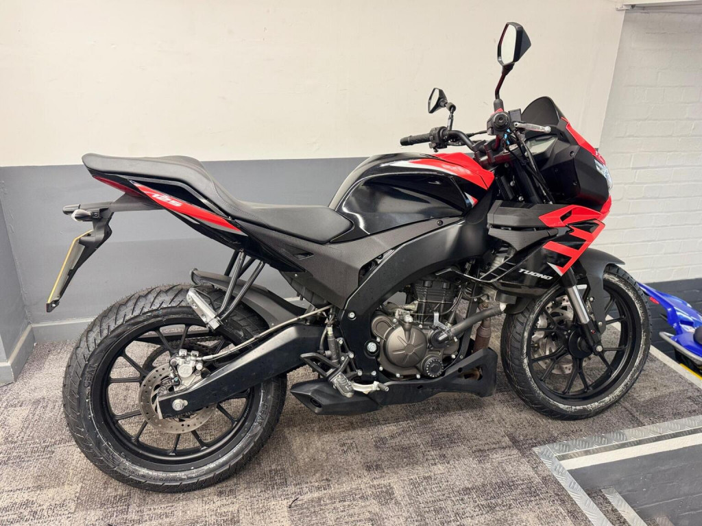 APRILIA Tuono 125